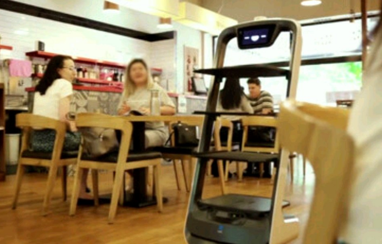 Gambar Robot Pelayan yang Bisa Menjadi Solusi Terbaik Bagi Para Pengusaha Restoran Masa Kini 1 - SABDAMAYA.COM