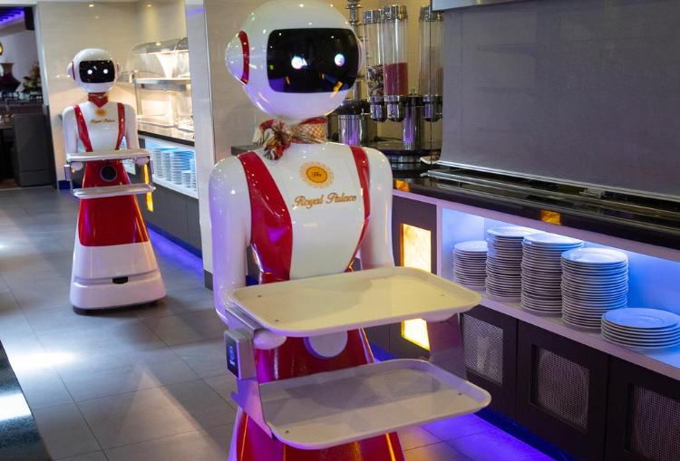 Gambar Robot Pelayan yang Bisa Menjadi Solusi Terbaik Bagi Para Pengusaha Restoran Masa Kini 9 - SABDAMAYA.COM
