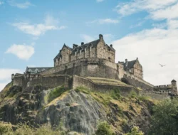 6 Bukit yang Mempesona di Edinburgh, Pecinta Traveling Harus Tahu